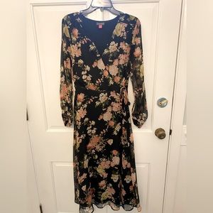 Vince Camuto size Small floral dress